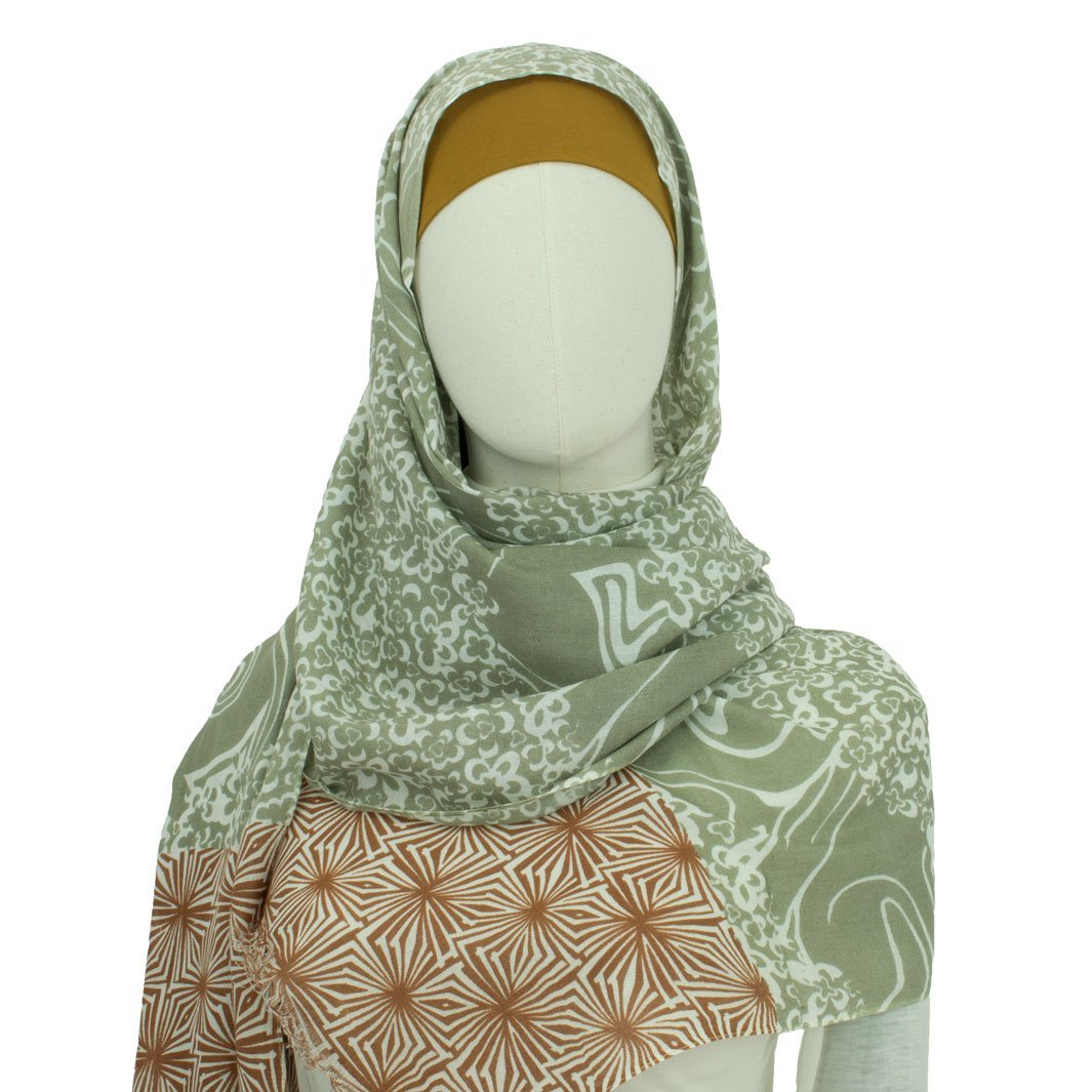 Hijab Design "Partita" in Wald Tanz