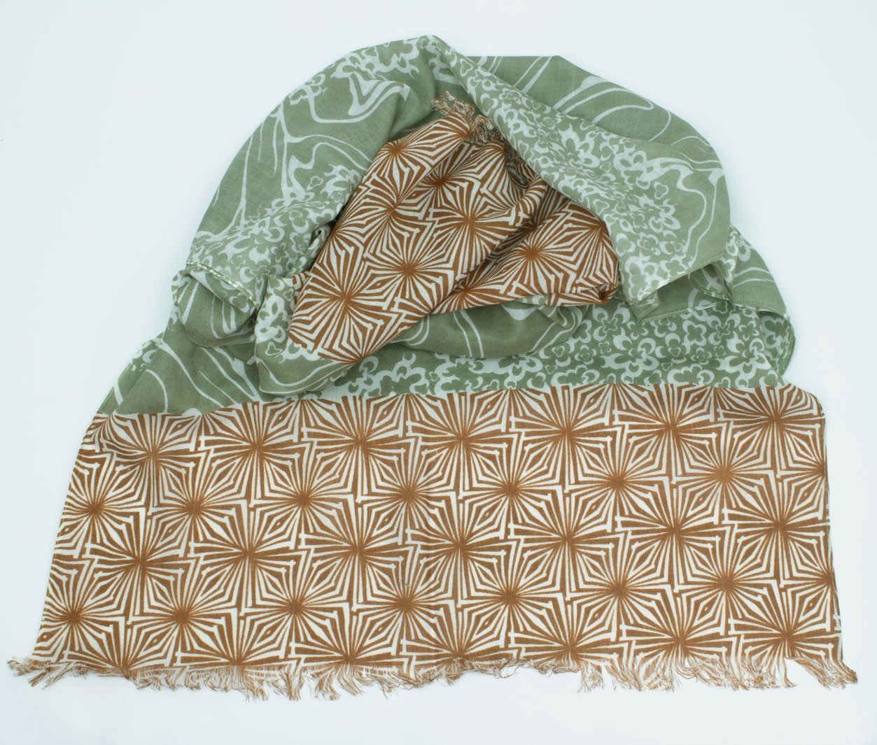 Hijab Design "Partita" in Wald Tanz